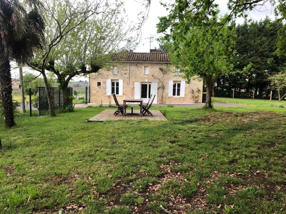 Maison De Campagne Chez Georges Saint-Sulpice-de-Pommiers Exteriör bild